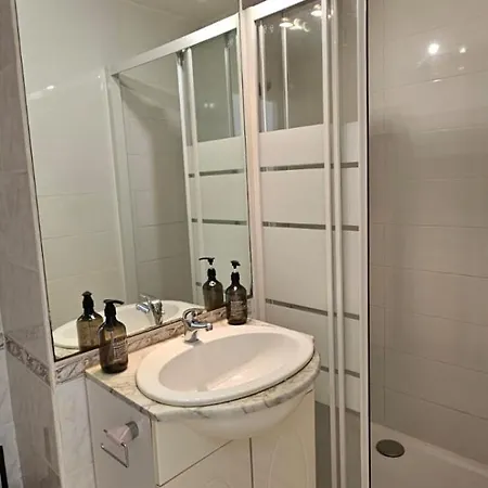 בית נופש Le Paradis Du Port Bright And Cozy For 2 People