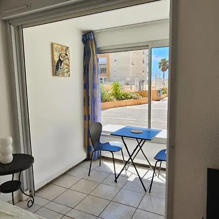 Le Paradis Du Port Lumineux Et Confortable Pour 2 Personnes Hébergement de vacances *