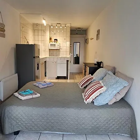 Hébergement de vacances Le Paradis Du Port Lumineux Et Confortable Pour 2 Personnes *